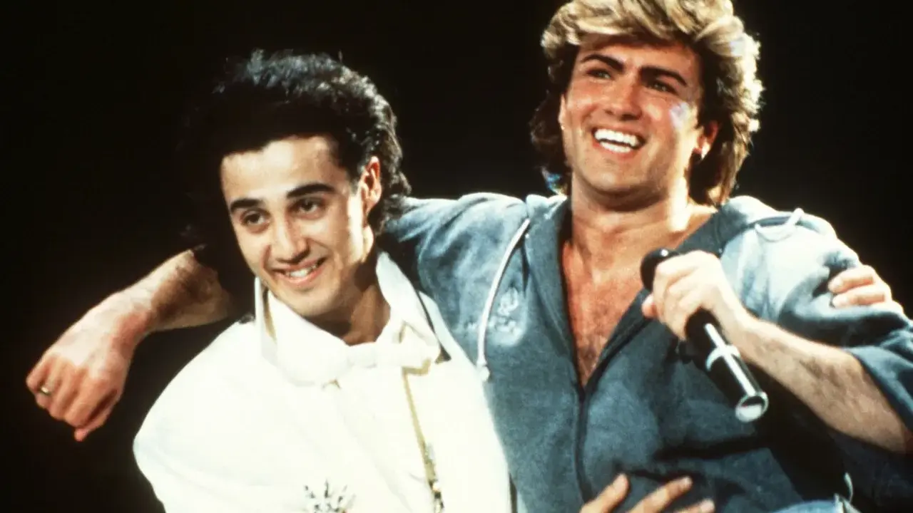 George Michael i Andrew Ridgeley z Wham! na scenie, kiedy powstało "Last Christmas".