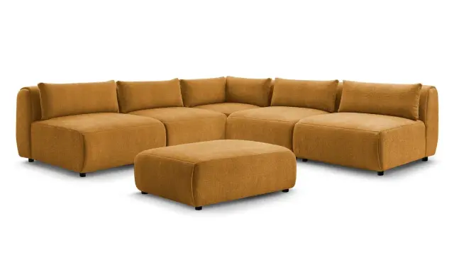 Pomarańczowa, modułowa sofa z pufą, idealna do relaksu, jak u Lecha Janerki, dupa jak sofa.